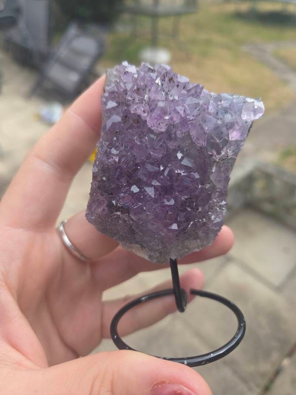 AAA amethyst on stand