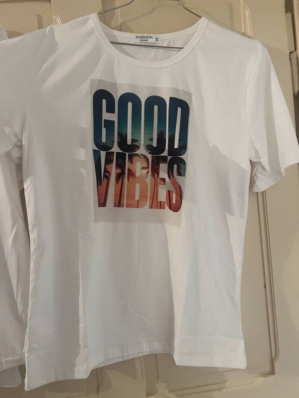 teeshirt good vibes