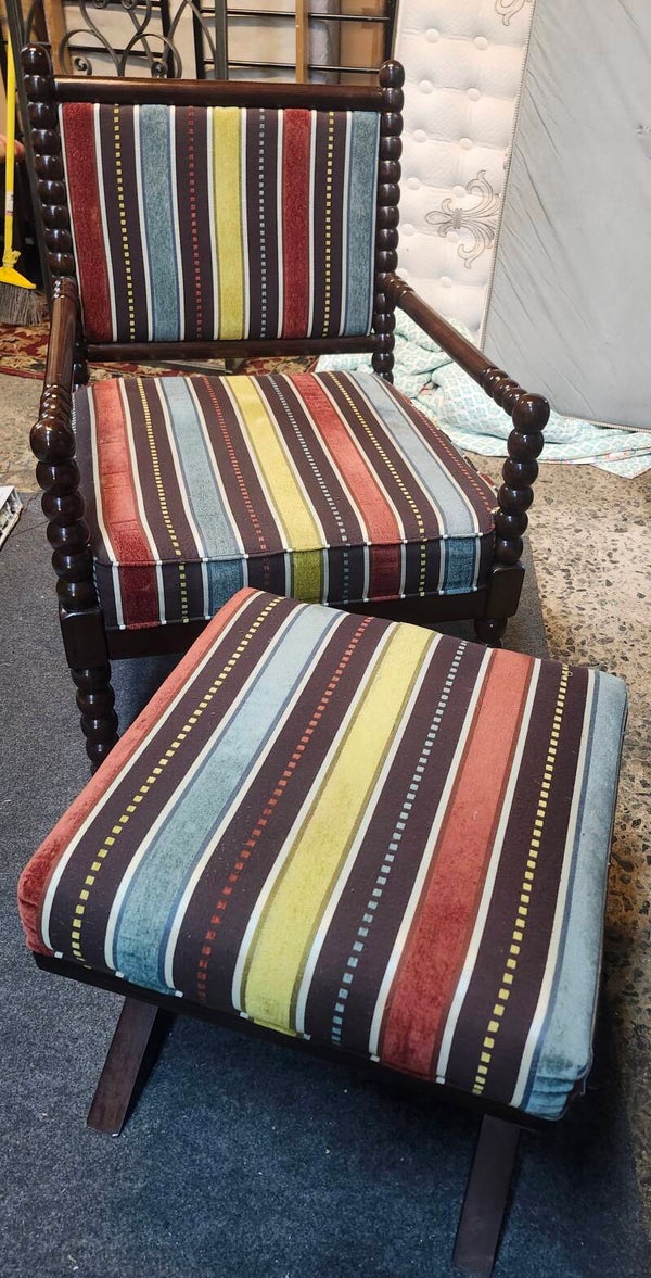 Ashely Furniture Ballari - Linen Accent Chair with Ottoman