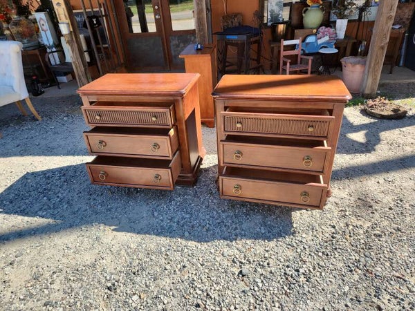 2 Large Bedside Chest/Nightstands