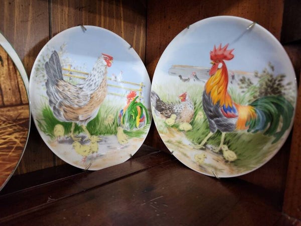 Vintage Rooster Chicken Hen Decorative Plates