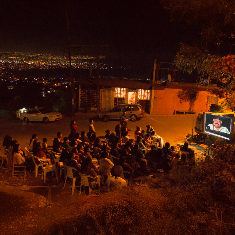 Proyección de película de CAPULINA para damnificados por el sismo del 2017 en México