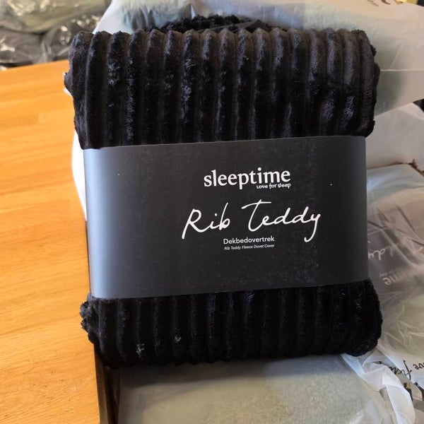 Sleeptime Teddy Rib Black Dekbedovertrek 200x200 cm