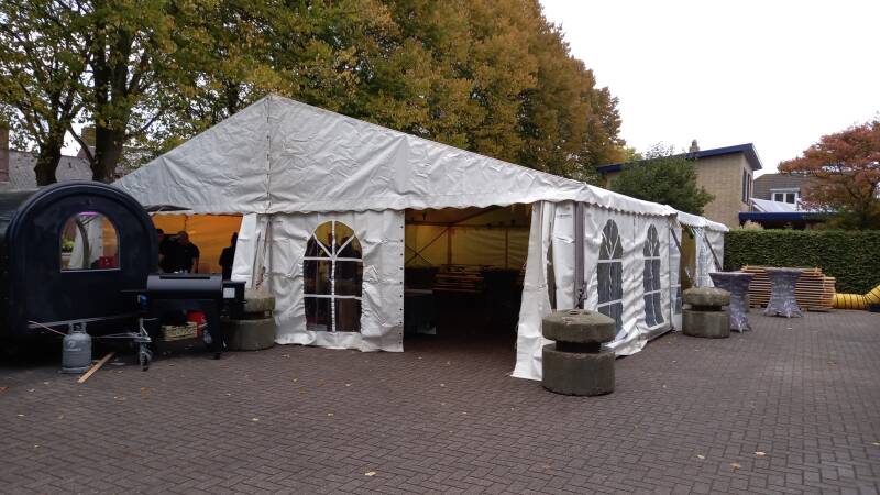Alu hal 10x15 meter (150 personen)