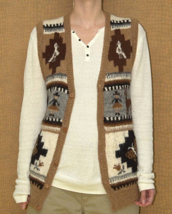 Bruin mouwloos vest met houten knopen