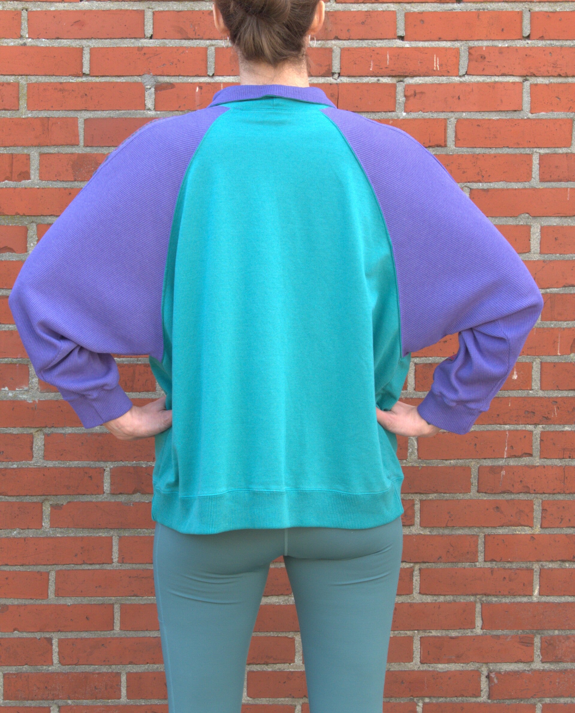 90's trui met vleermuismouwen [Liz Moody Sport]