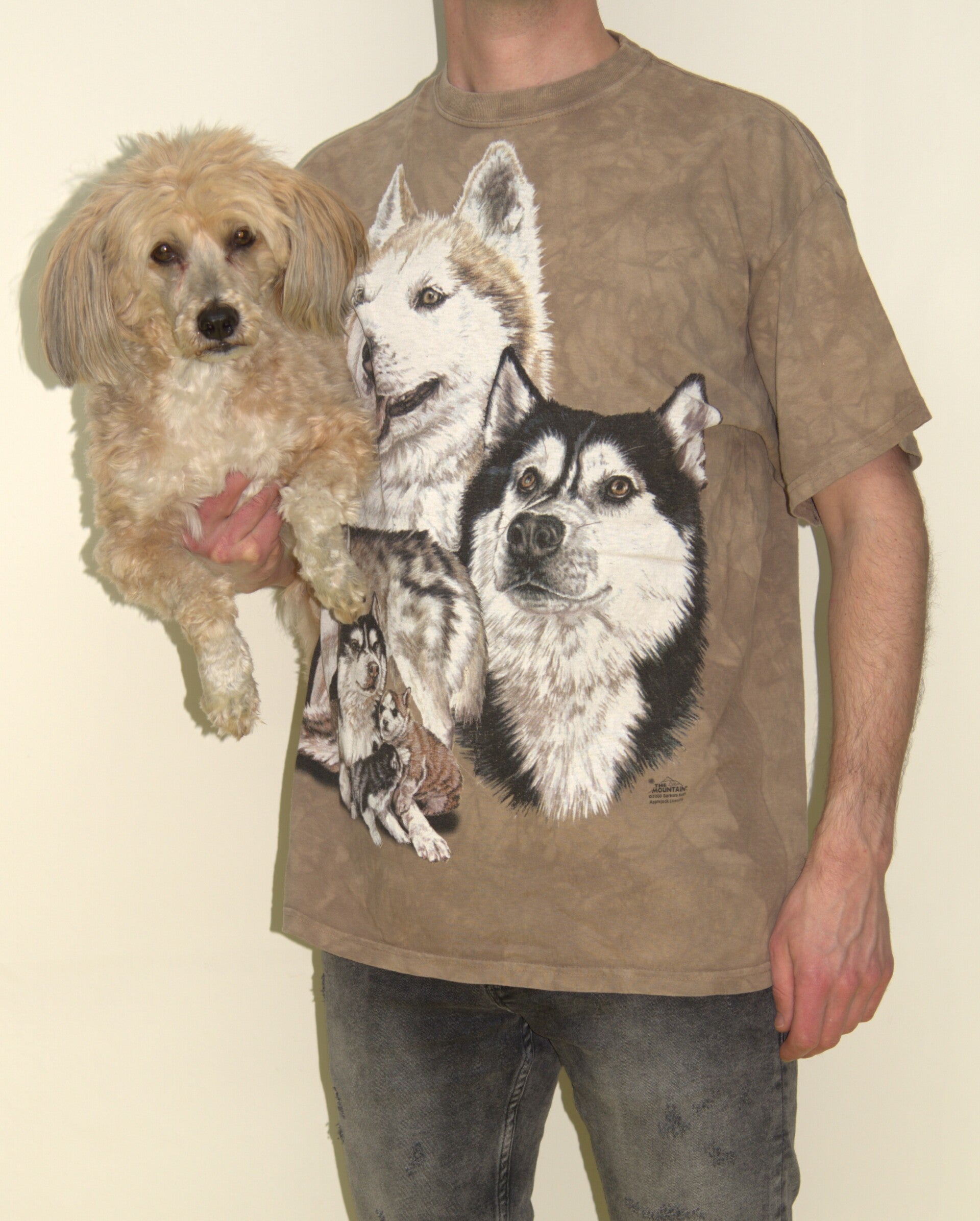 Vintage shirt met familie huskies [The Mountain]