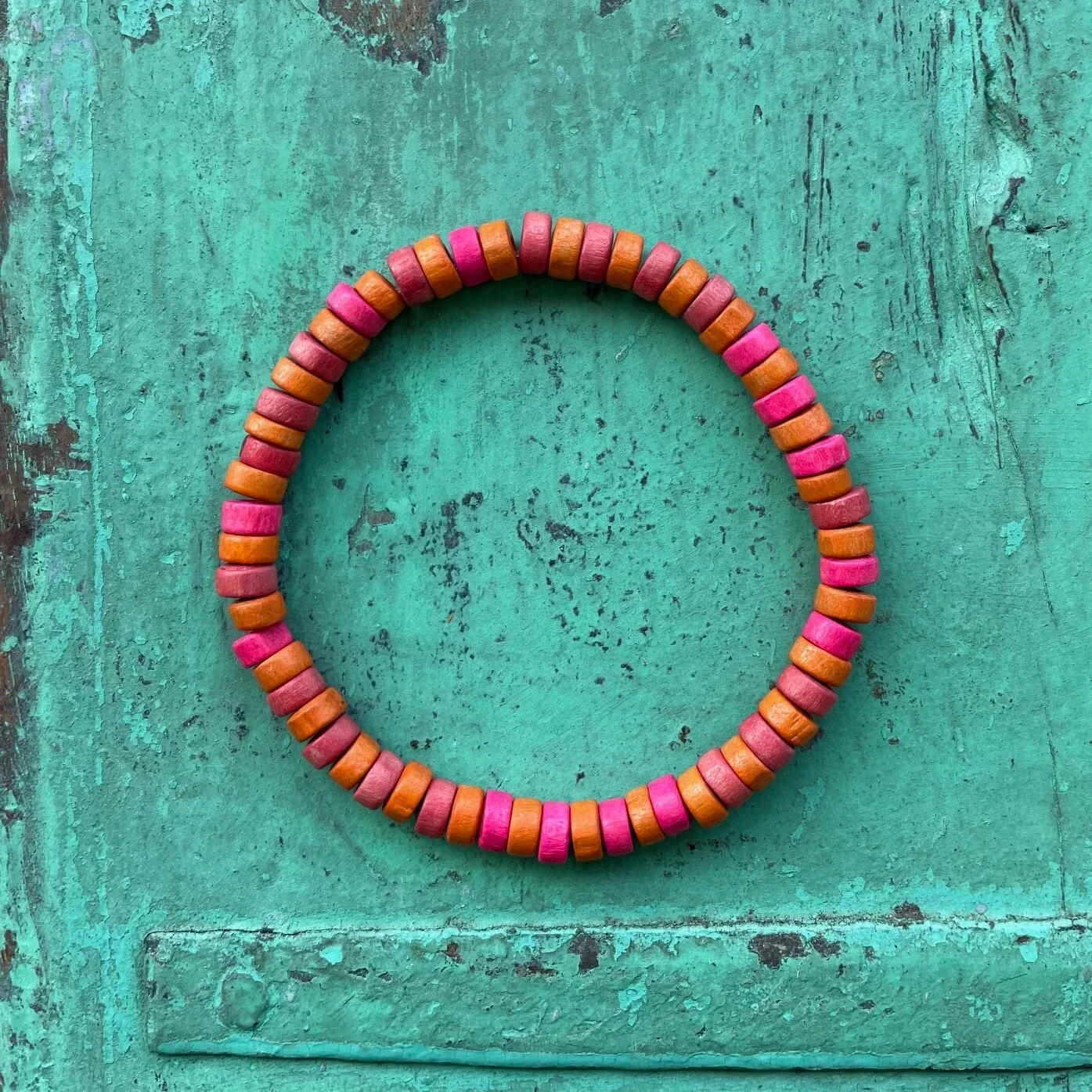 Armbandje Met Houten Kralen