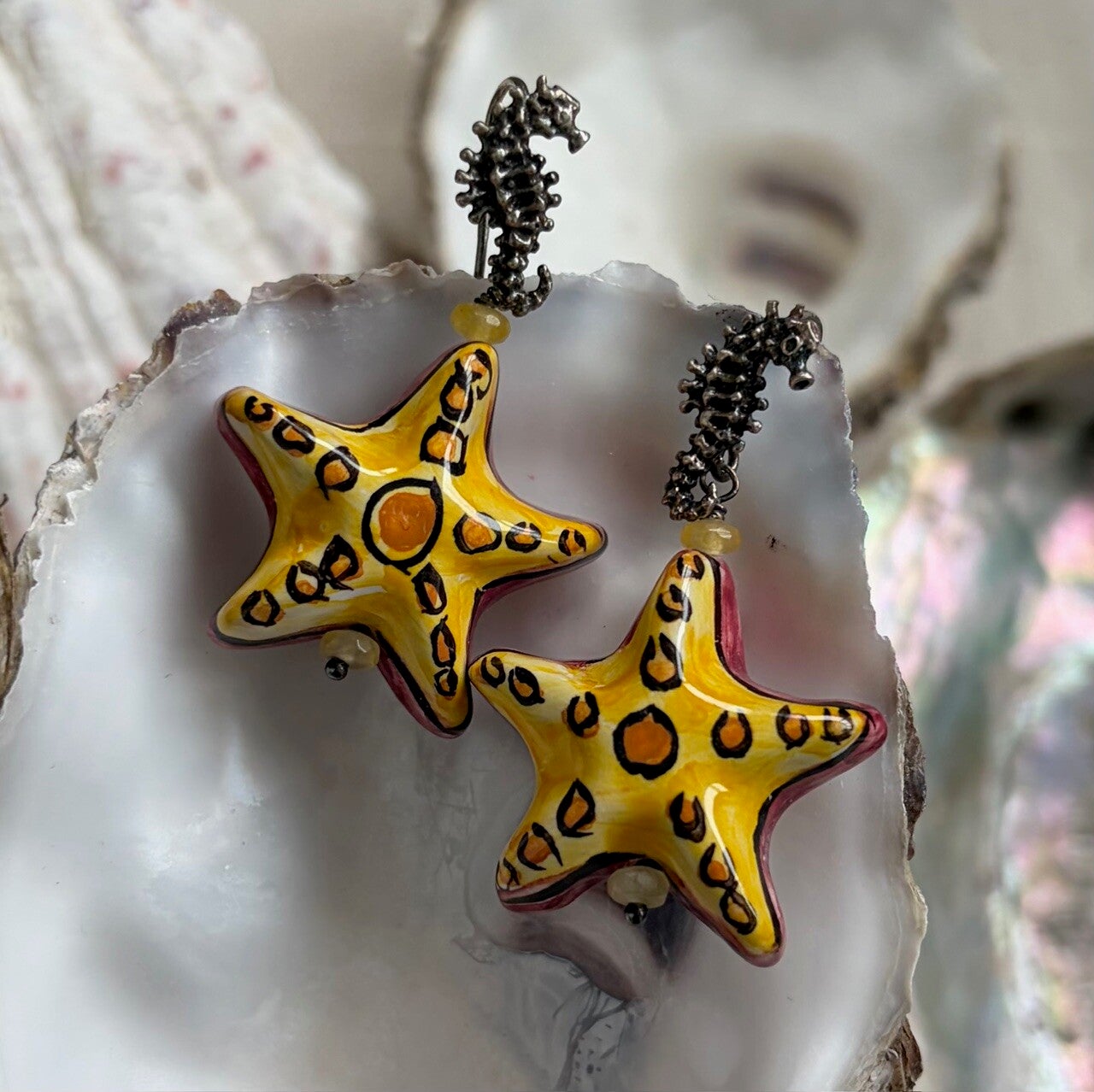 Vintage Handbeschilderde Zeester Oorbellen Met 925 Sterling Zilver – Italiaans Design