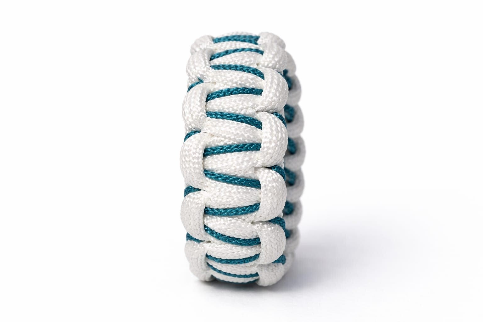 bracelet cobra avec fils décoratif zigzag