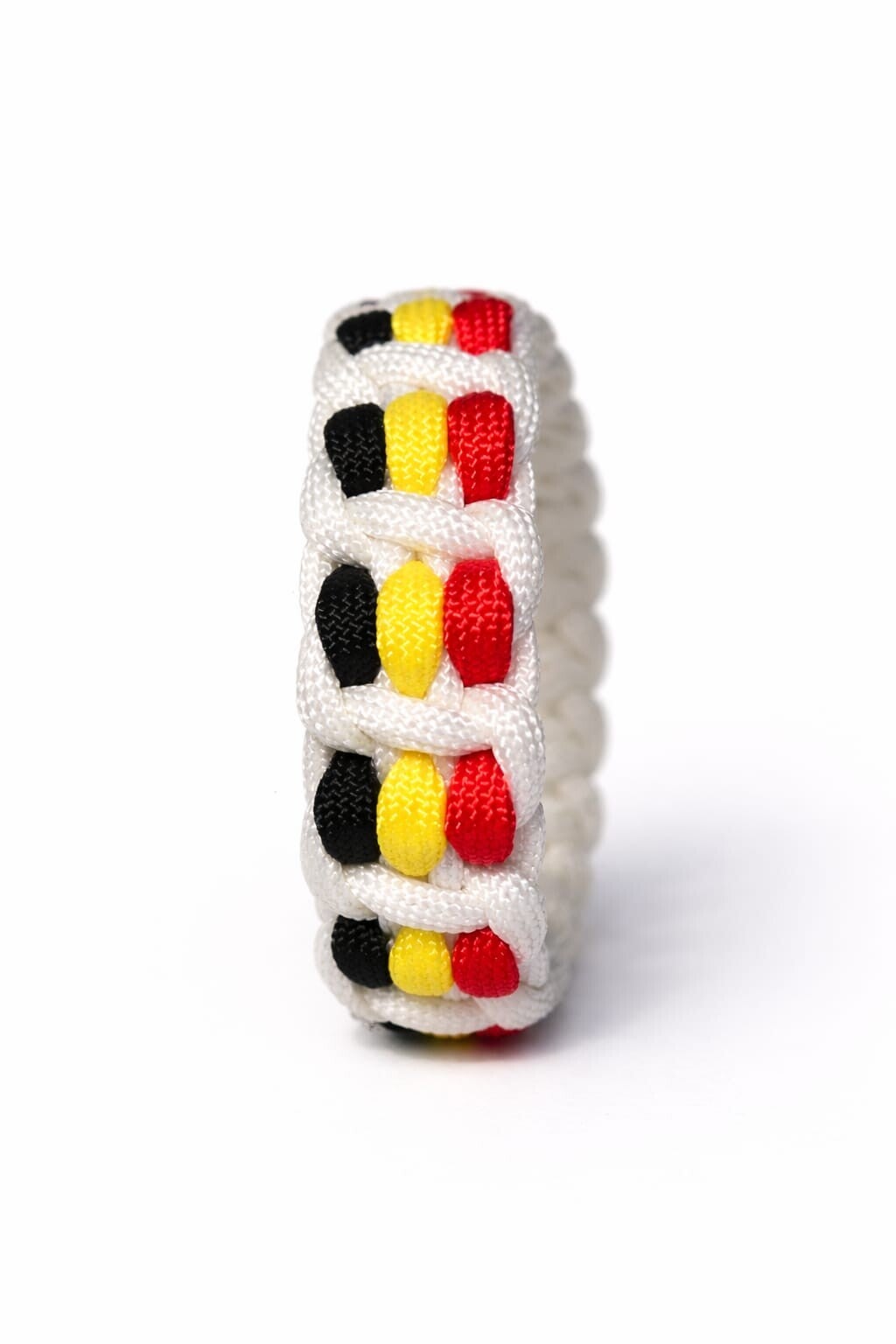 Bracelet cobra drapeau sur base blanche
