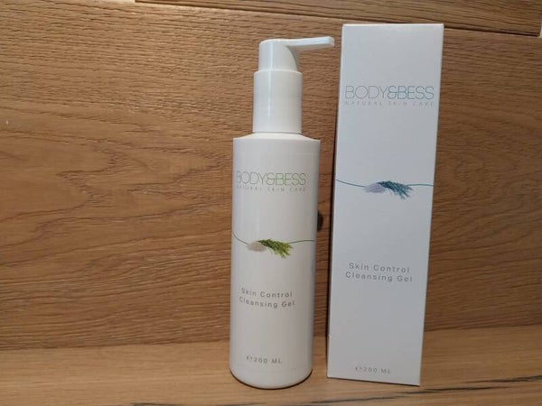 Skin Control Cleansing Gel