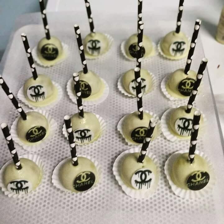 Box de 16 pop cakes brownies