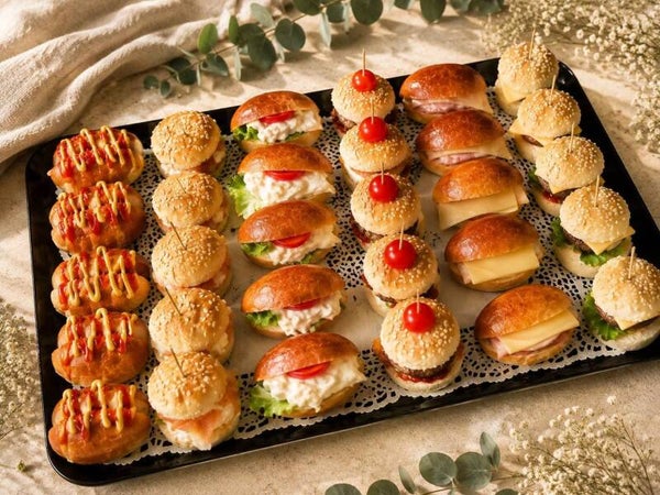 Plateau de mini bouchées salées – 30 pièces
