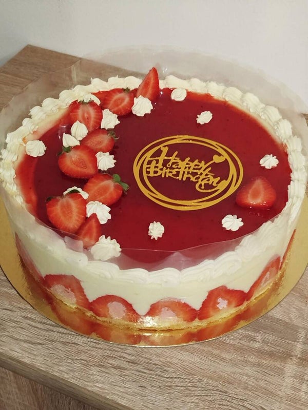 FRAISIER   (d'avril à mi septembre uniquement)
