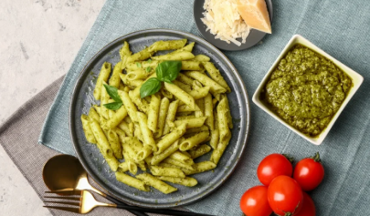 Salade de penne au pesto