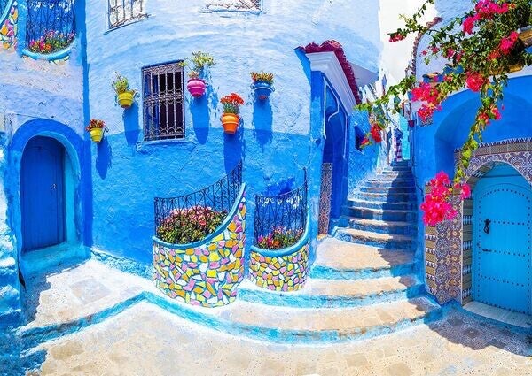 Turquoise Street in Chefchaouen, Marokko