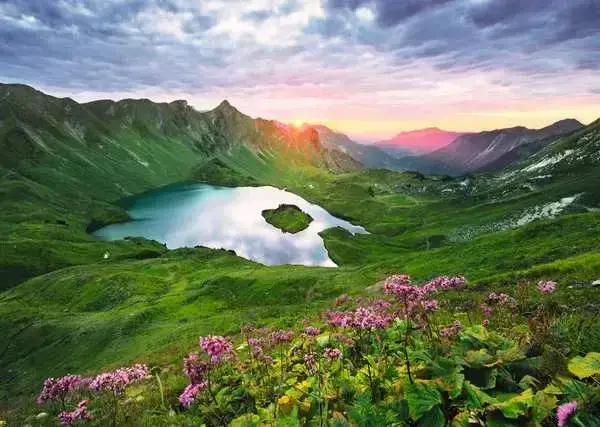 Allgäuer Bergsee / 1000