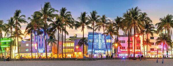 RAV: Night Glow on Ocean Drive / 1000