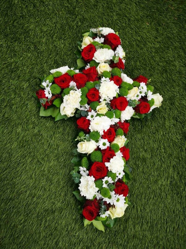 Rouwarrangement Kruis met Bloemen