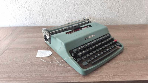 Olivetti Lettera 32 von 1970 Schreibmaschine #5407199