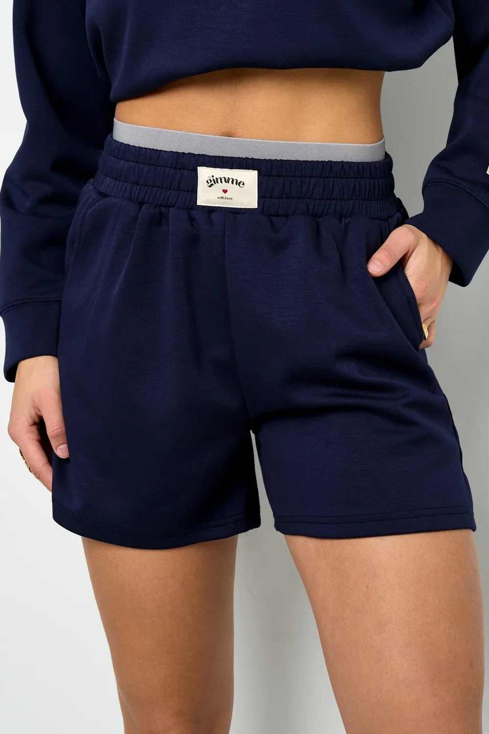 Daisy short navy