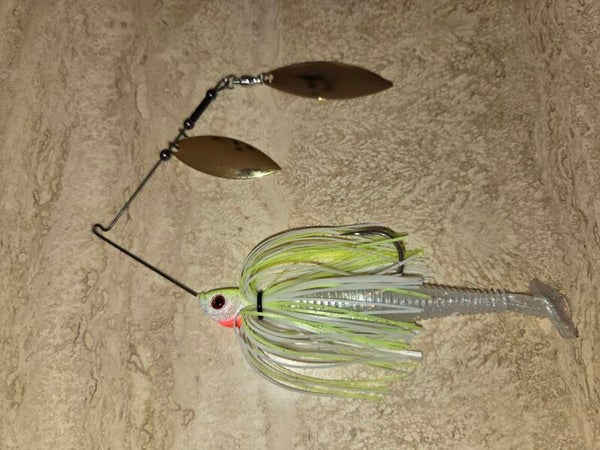Elite Series Spinnerbait. Sexy Sally. 1/2 OZ.