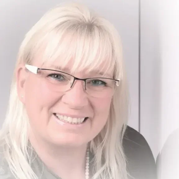 Webinar 4 YOU mit Anke Schmitz • Intuitive Life Coachin & YOURS mind  Gründerin