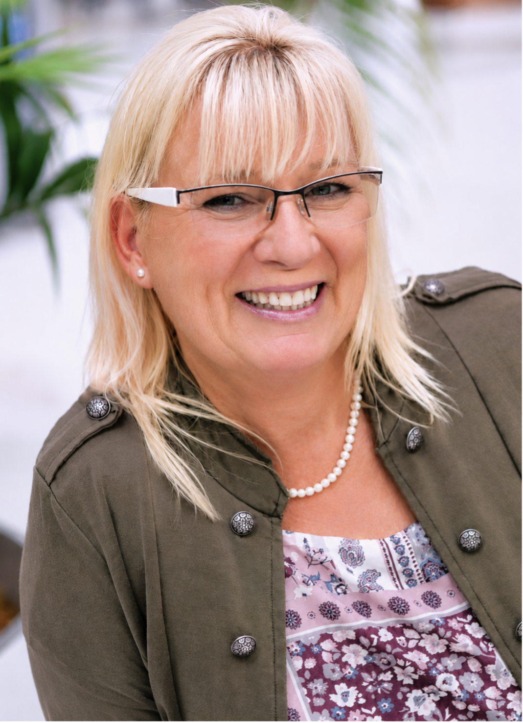 Anke Schmitz • Intuitive Life Coachin & YOURS mind Gründerin
