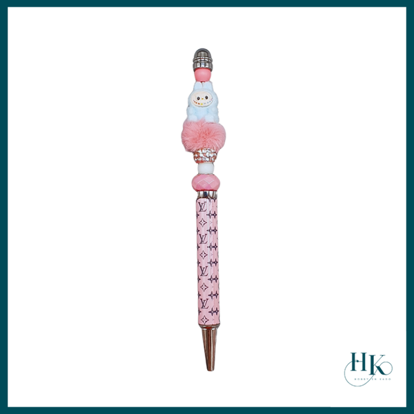 Pen met een schattige labubu