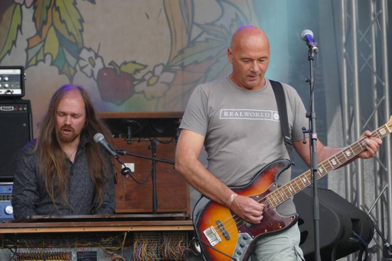 Polis – Von Eins bis Unterwegs, Woodstock Forever Festival