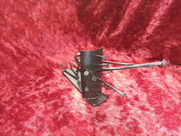 Stahlkunstfigur " Immer den Rücken frei halten "
