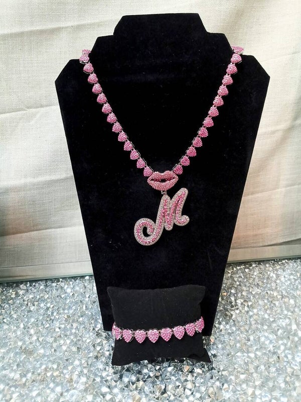 Pink chain M