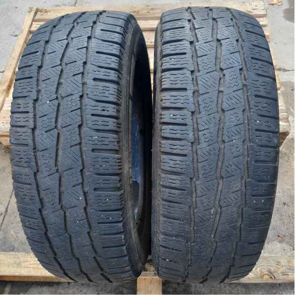 N 02 GOMME 215 60 R 17 DA CARICO 104 H MICHELIN AGILIS ALPIN INVERNALE DOT 2020 RIF 4076
