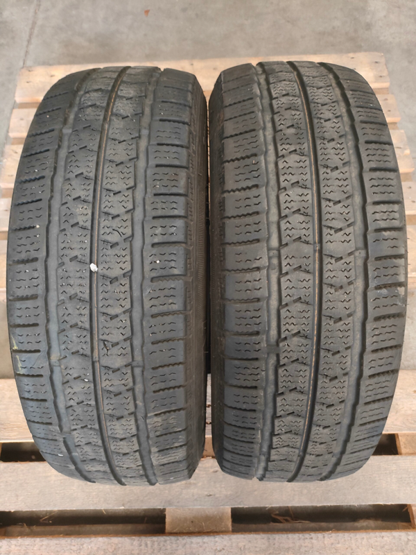 N 02 GOMME 215 65 R 16 DA CARICO 109 R NEXEN WT1 INVERNALE DOT 2021 RIF 3268