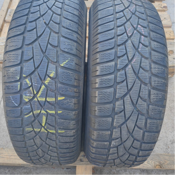 N 02 GOMME 215 60 R 17 DA CARICO 104 H DUNLOP WINTER SPORT 3D INERNALEI  DOT 2017  RIF 2977