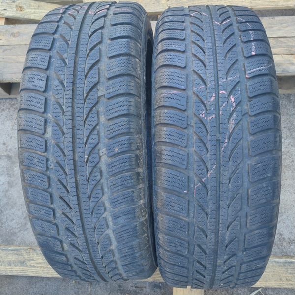 N 02 GOMME 175 55 R 15 77 T HANKOOK W440 INVERNALE DOT 2010 RIF 3848
