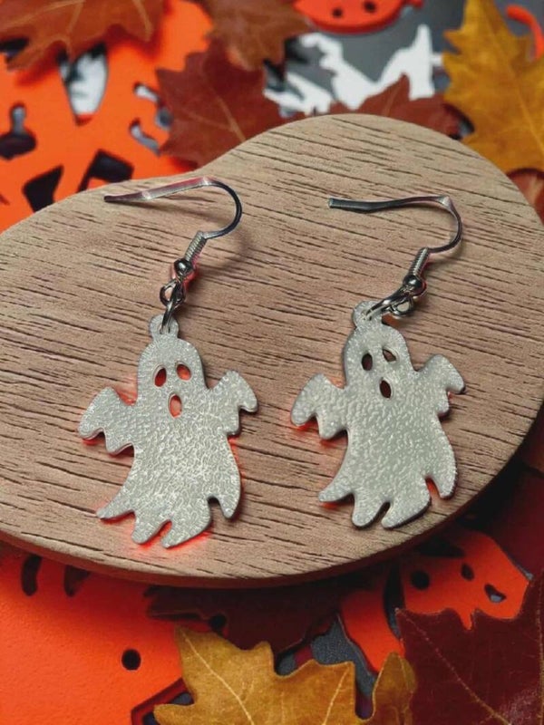 3D Printed Flying Ghost Earrings