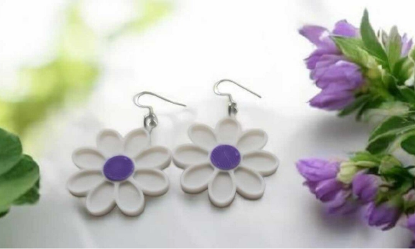 3D Printed White Flowers with Purple centre