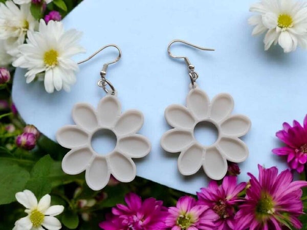 3D Printed White Flowers