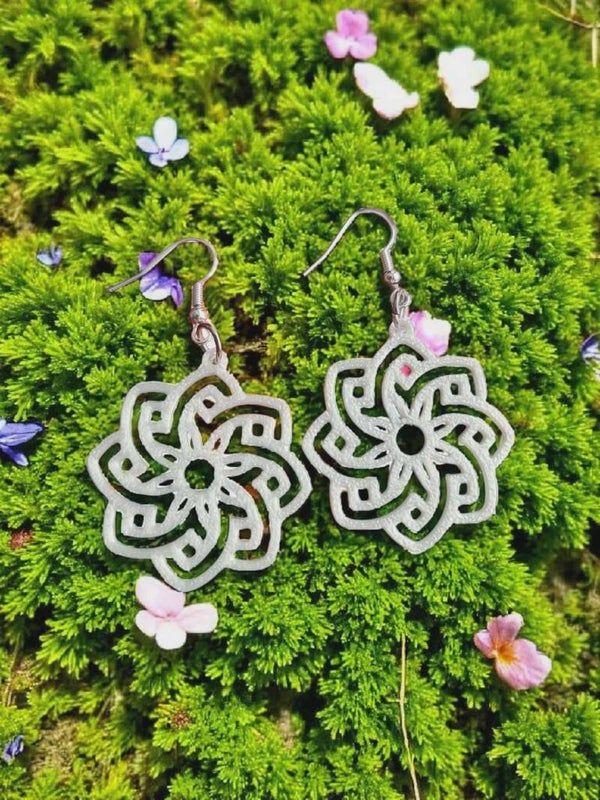 3D Printed White Spiral Earrings