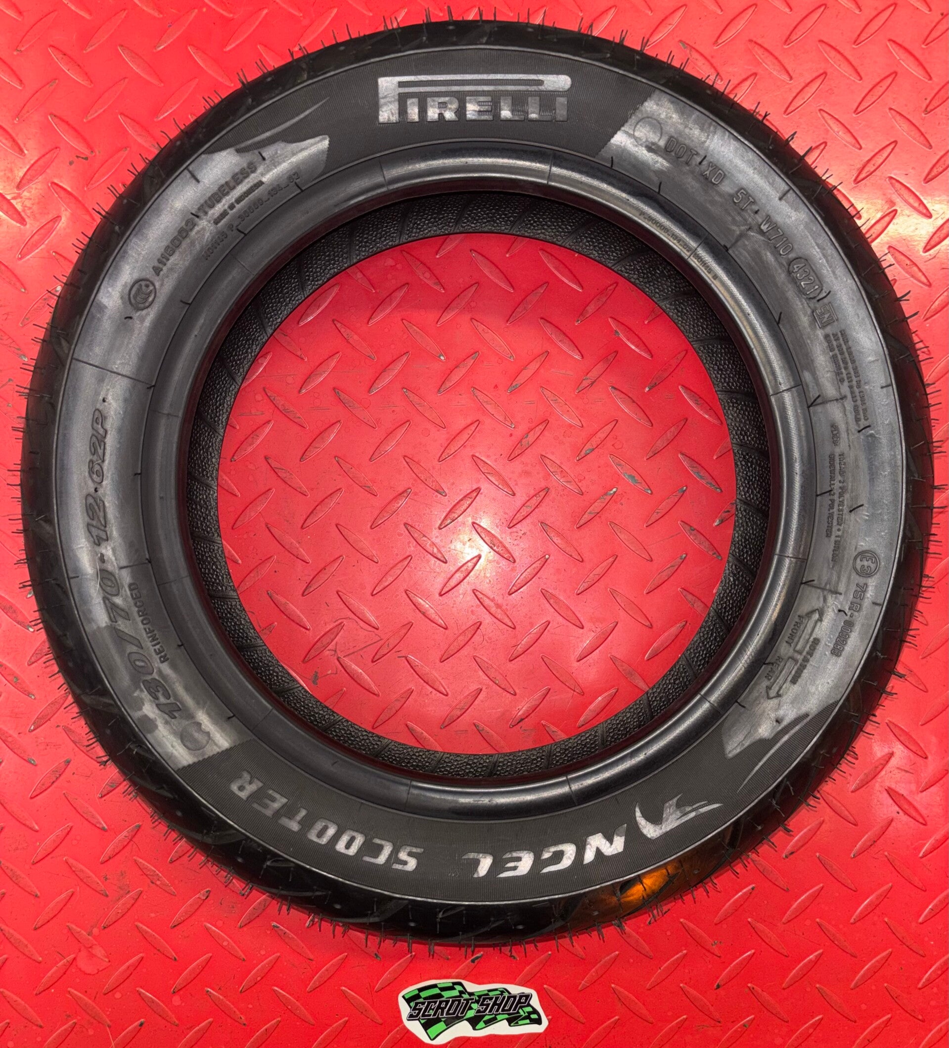130-70-12 Pirelli Angel Tyre