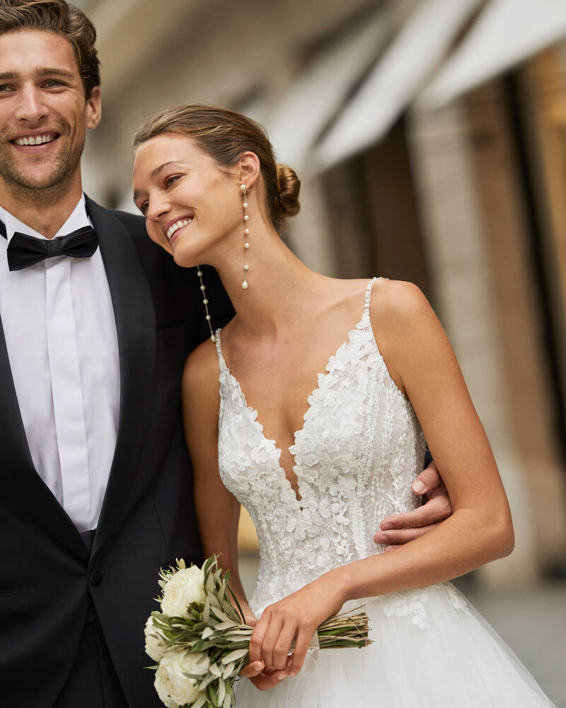 Robe de mariée princesse Lunanovias Liège Instant de Luxe