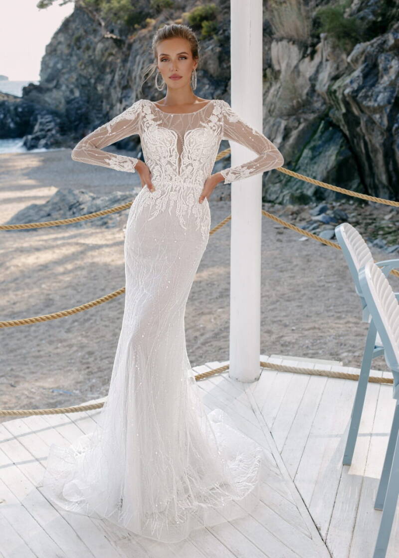 robe de mariée sirène.Dentelle et tulle scintillant. Instant de Luxe Liège