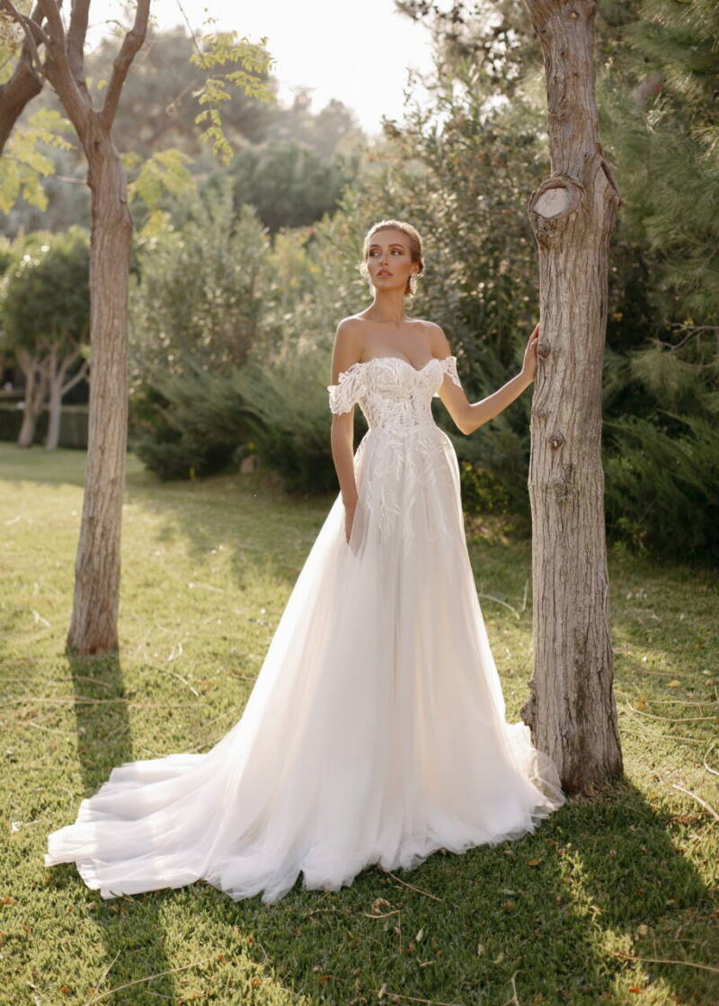 robe de mariée princesse corsage ajusté.Traîne.Instant de Luxe Liège