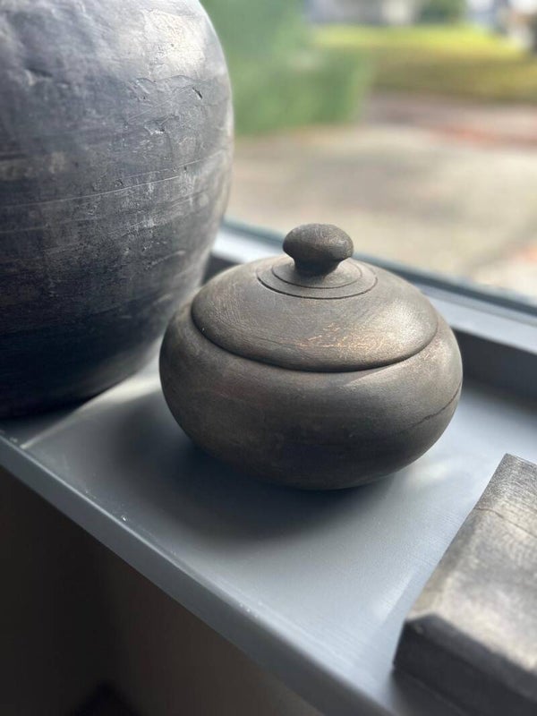 Houten pot met deksel
