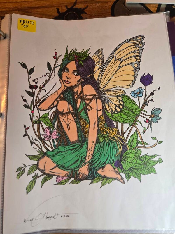 Kneeling Fairy