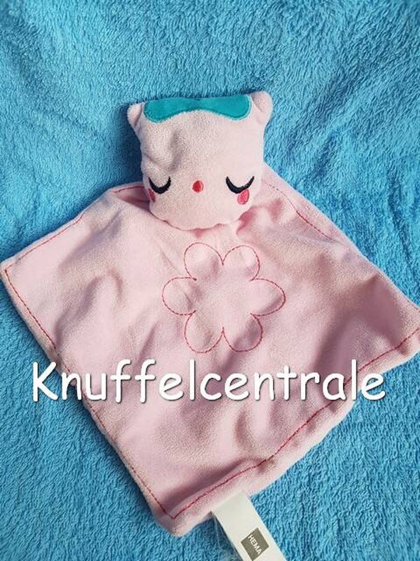 Hema poes knuffeldoek roze slapend