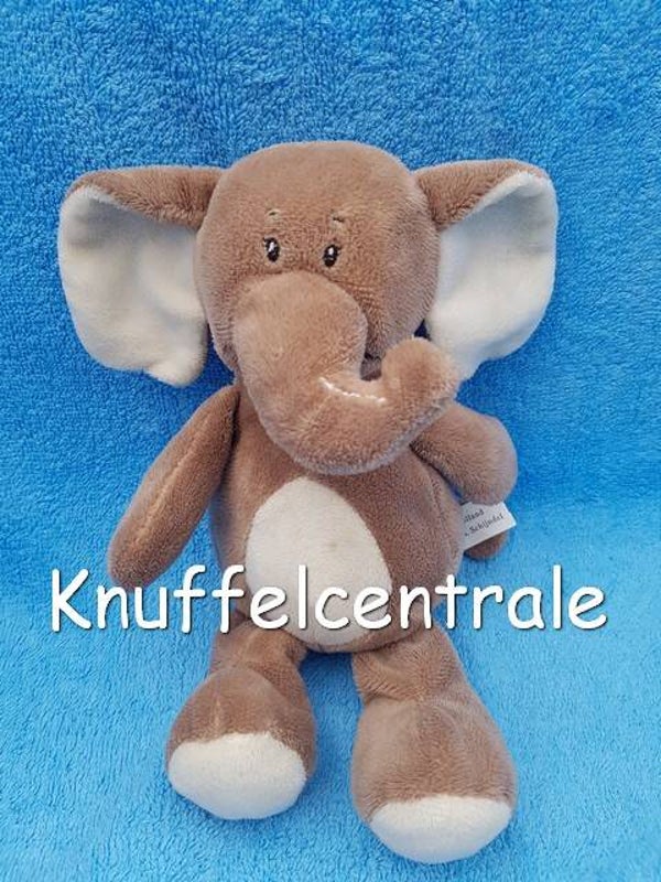 PIA olifant bruin met creme rondje op de buik (zonder label)