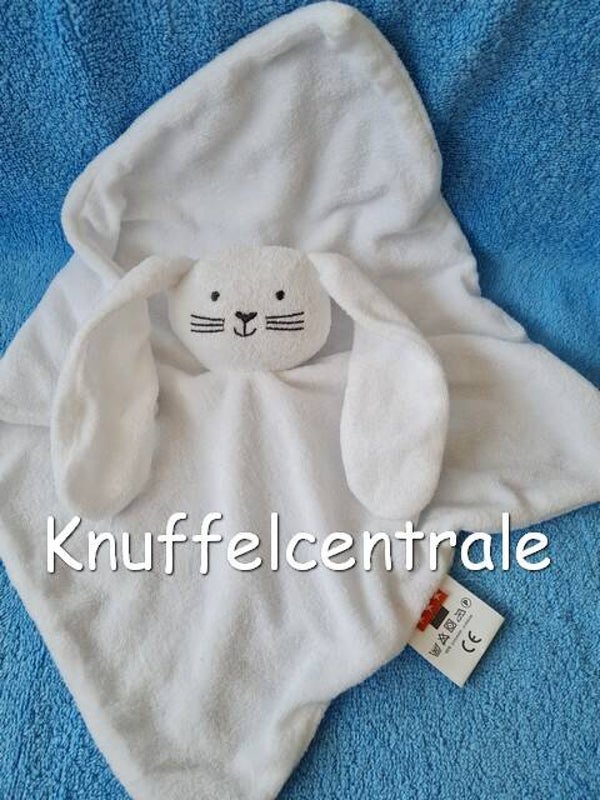 Hema konijn knuffeldoek  wit badstof snorharen + neus hartje (NIEUW met plastic haakje)